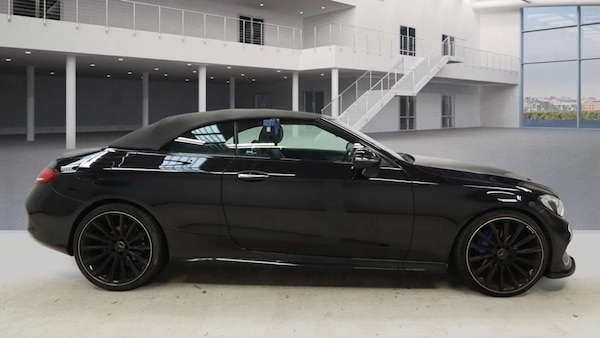 Used Mercedes-Benz C-Class 2017 for sale - 76073750: Photo 5