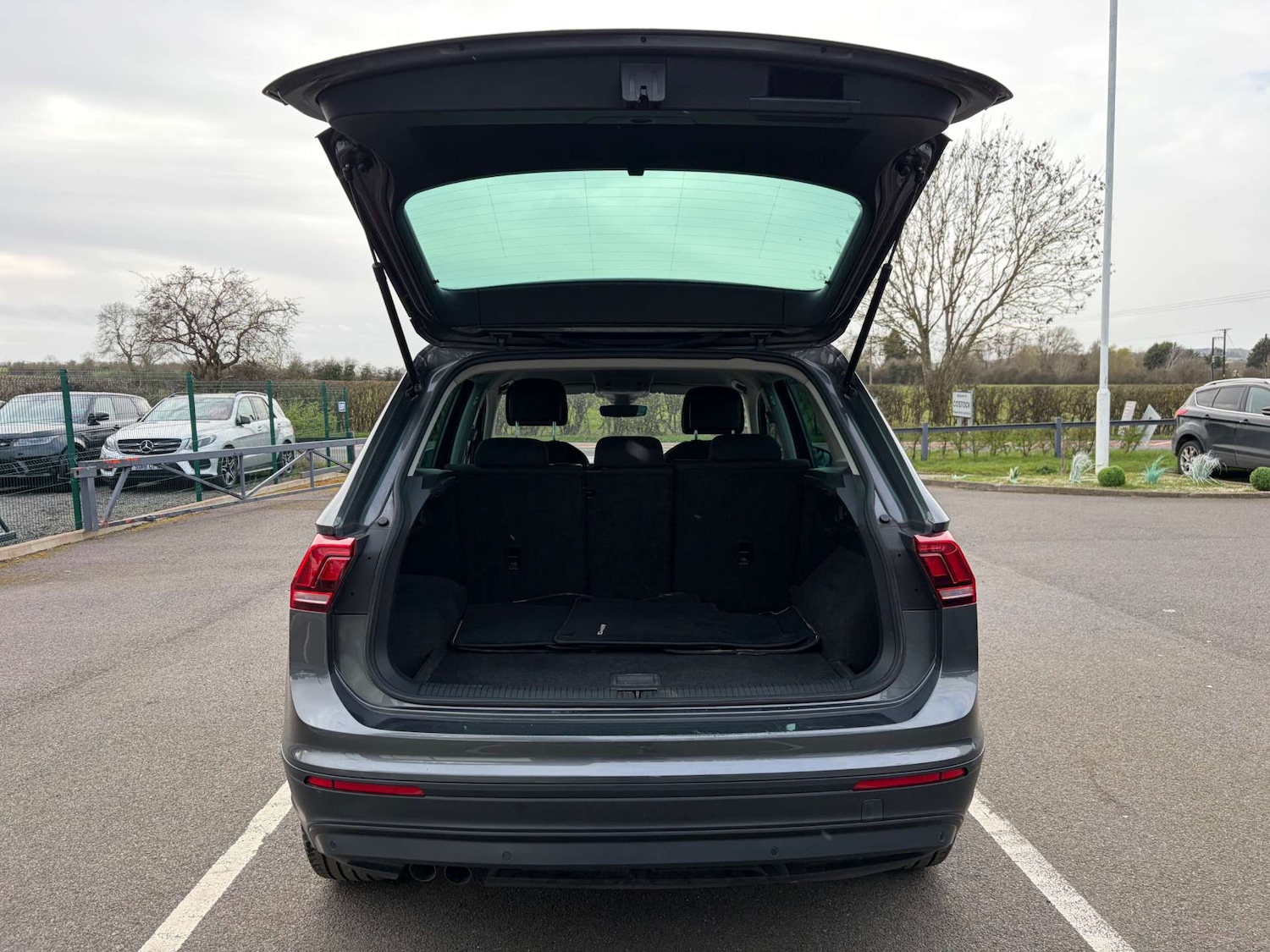 Used Volkswagen Tiguan 2018 for sale - 77551268: Photo 24