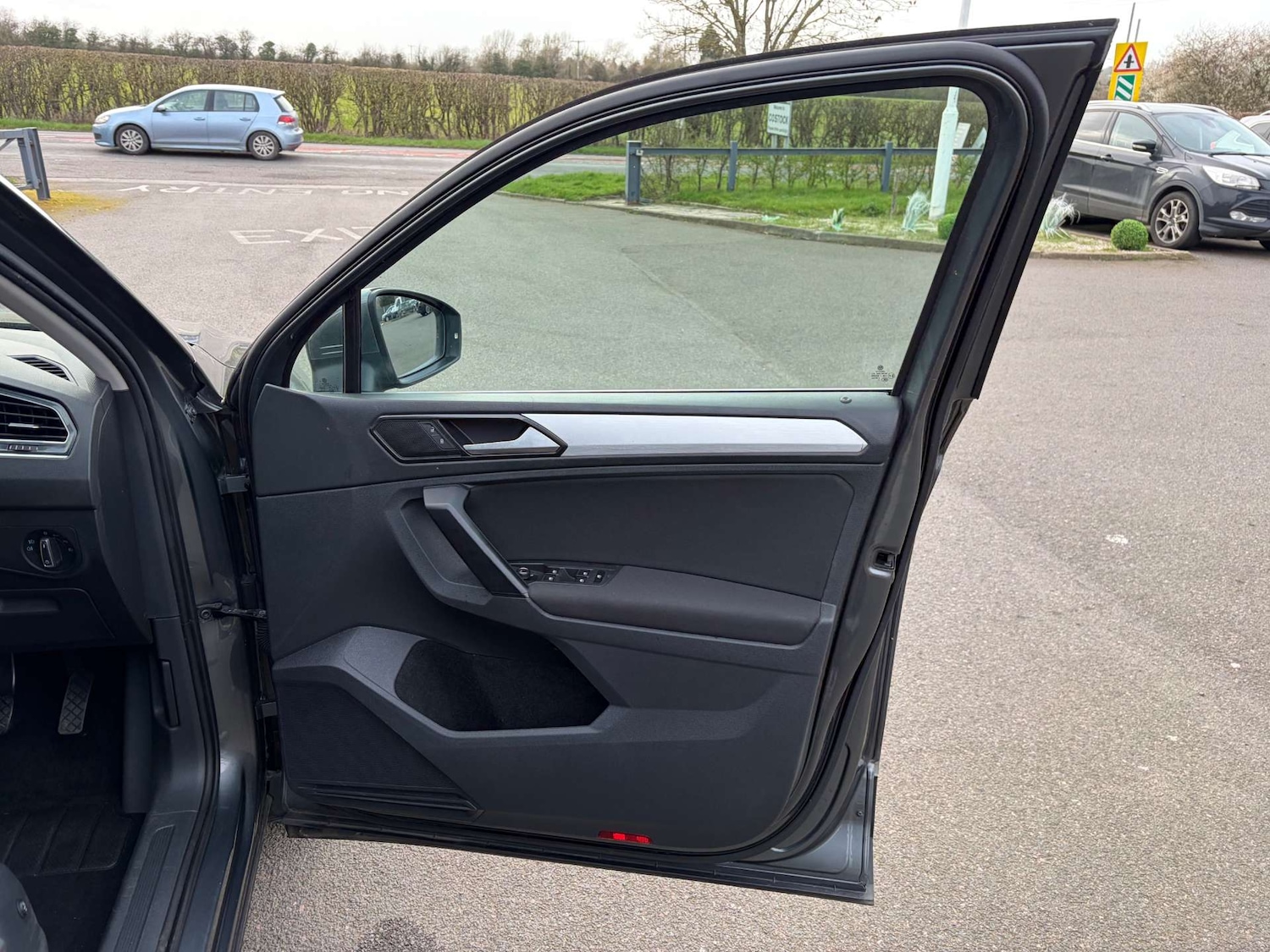 Used Volkswagen Tiguan 2018 for sale - 77551268: Photo 36