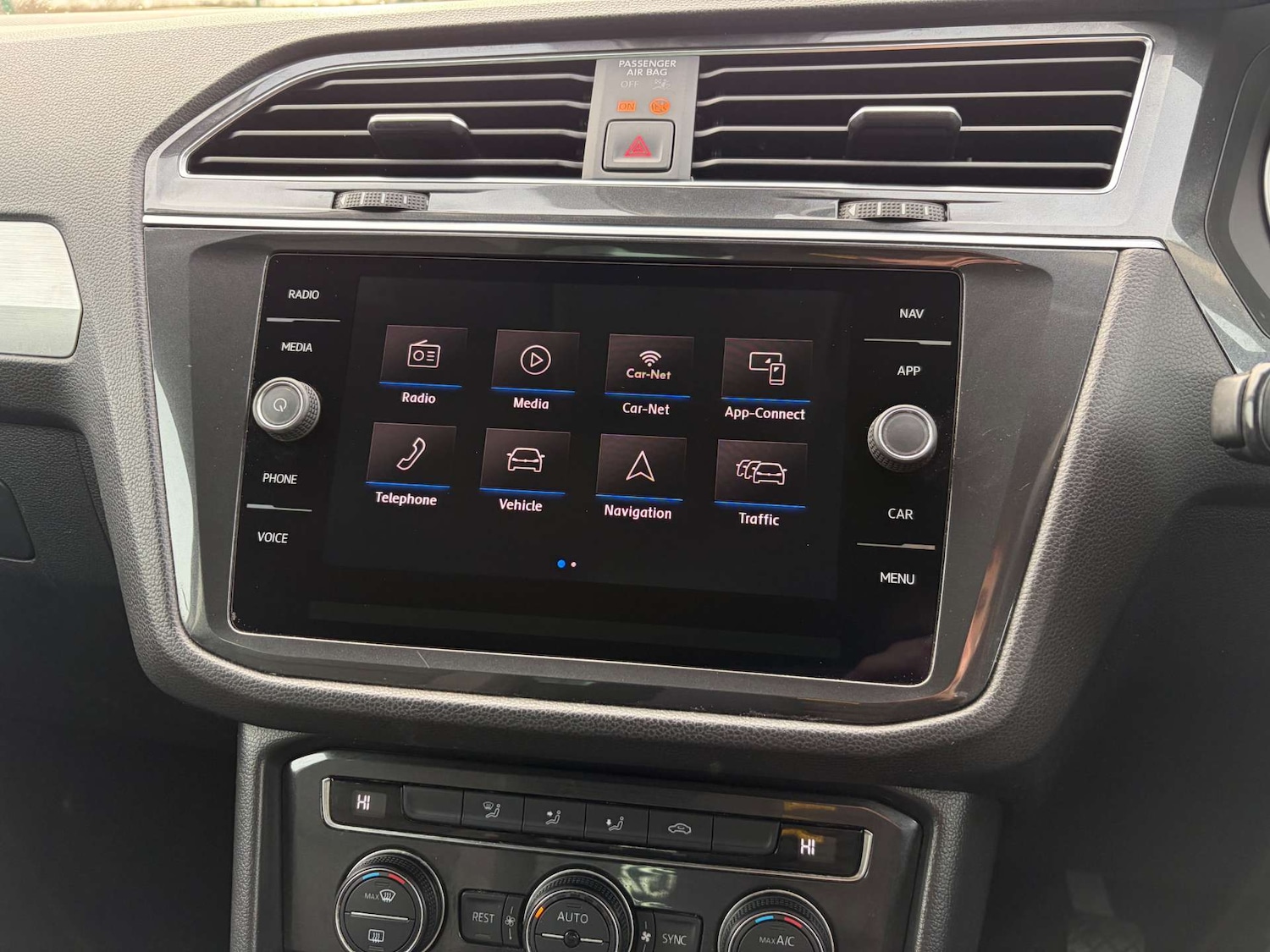 Used Volkswagen Tiguan 2018 for sale - 77551268: Photo 50