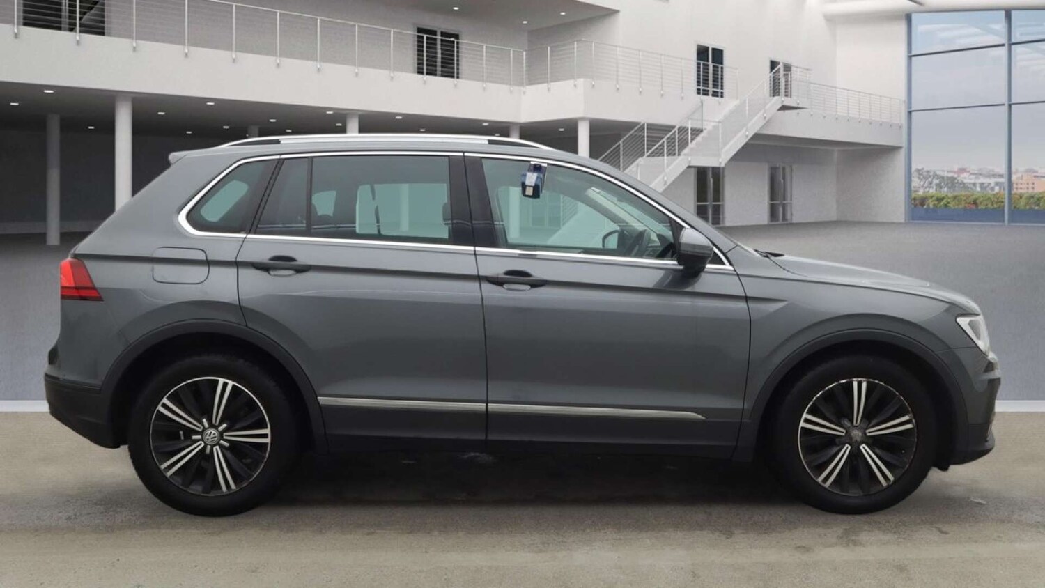 Used Volkswagen Tiguan 2018 for sale - 77551268: Photo 6