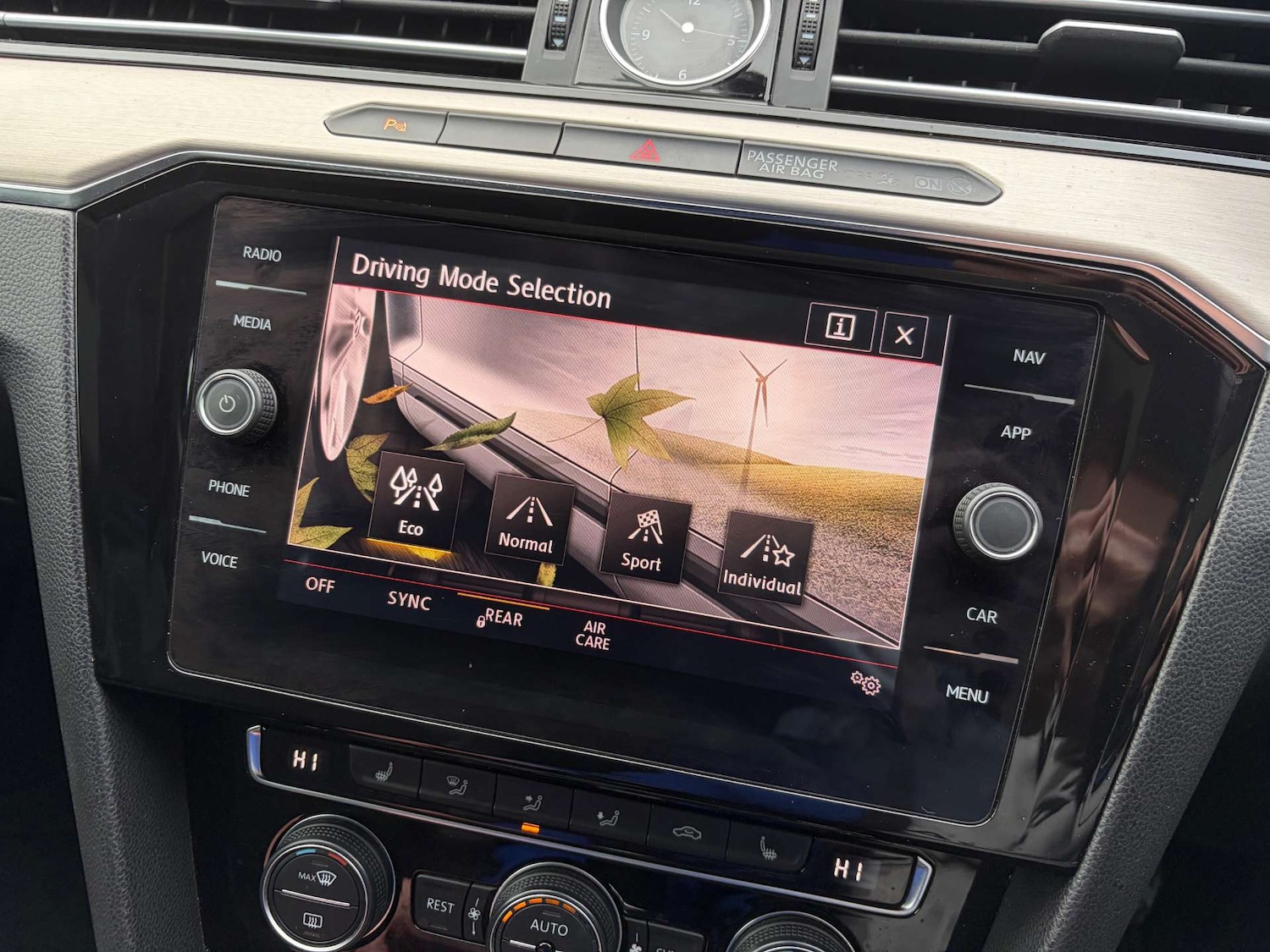 Used Volkswagen Passat 2018 for sale - 77022666: Photo 64