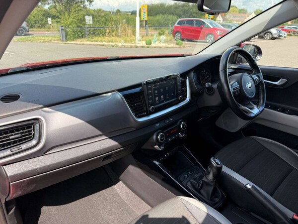 Used Kia Stonic 2018 for sale - 76290975: Photo 18