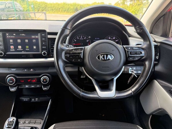 Used Kia Stonic 2018 for sale - 76290975: Photo 31