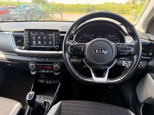 Used Kia Stonic 2018 for sale - 76290975: Photo 33