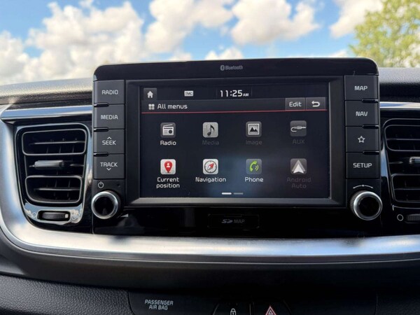 Used Kia Stonic 2018 for sale - 76290975: Photo 43