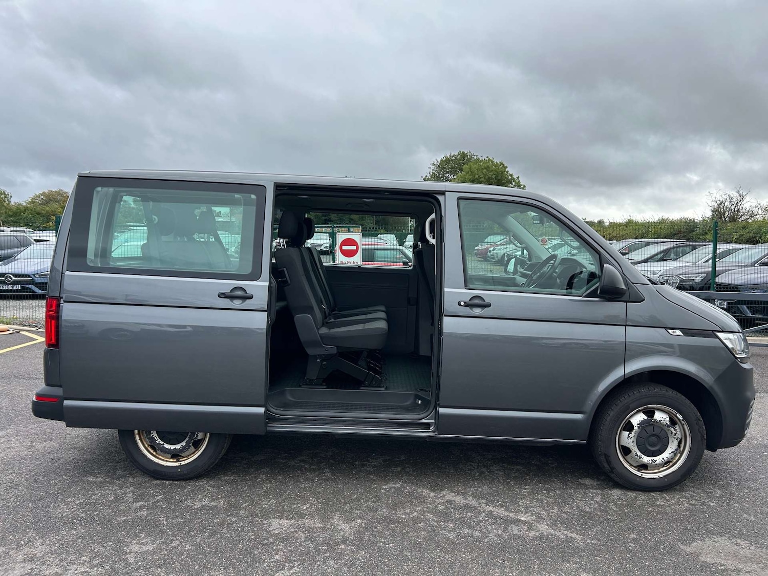 Used Volkswagen Transporter 2020 for sale - 75936115: Photo 11