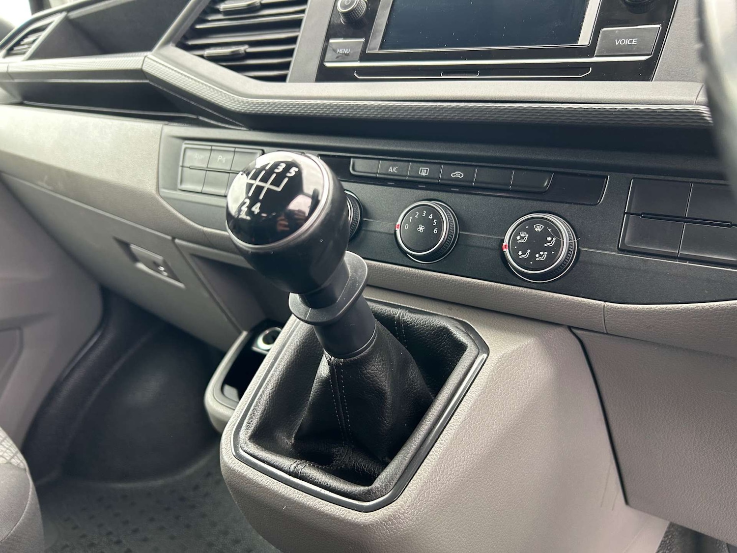 Used Volkswagen Transporter 2020 for sale - 75936115: Photo 31