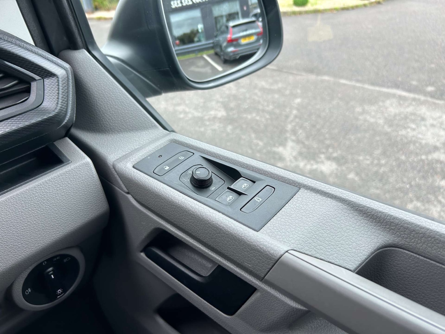 Used Volkswagen Transporter 2020 for sale - 75936115: Photo 34