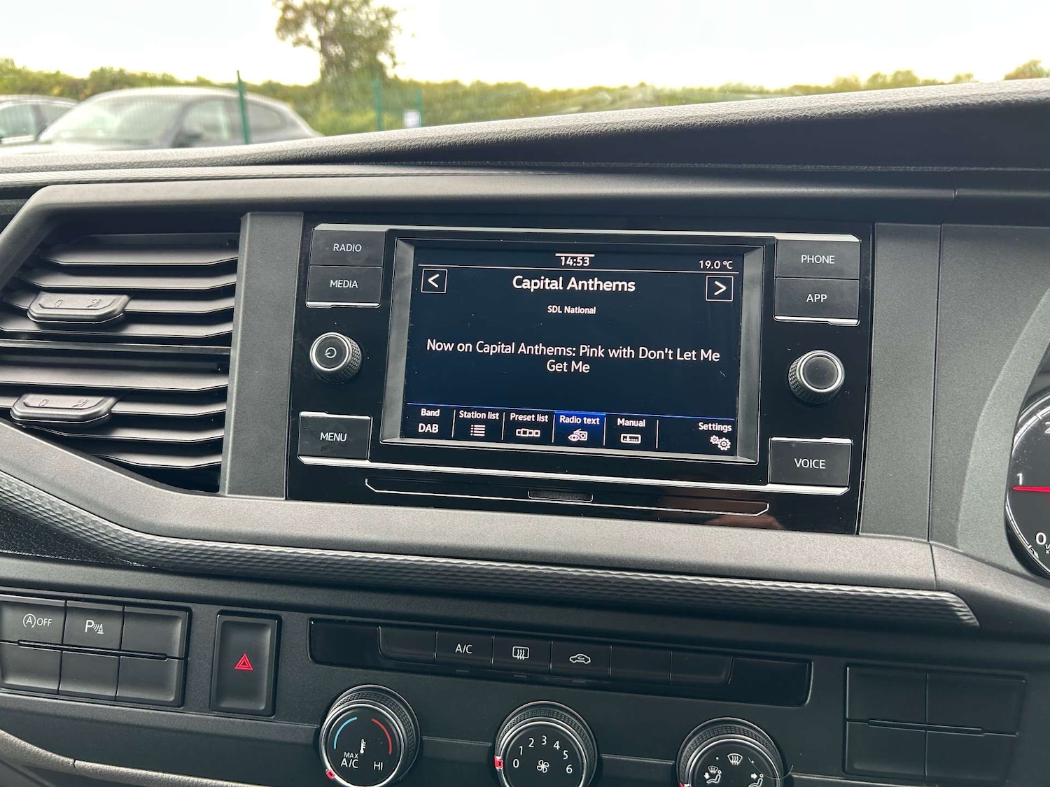 Used Volkswagen Transporter 2020 for sale - 75936115: Photo 43