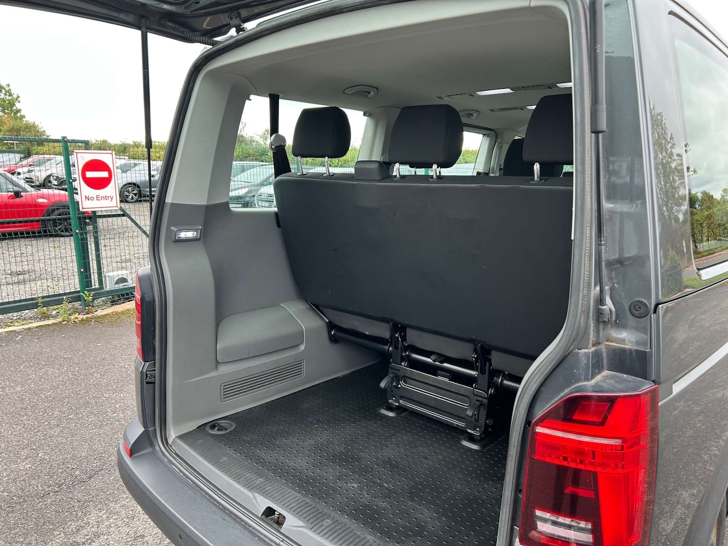 Used Volkswagen Transporter 2020 for sale - 75936115: Photo 49