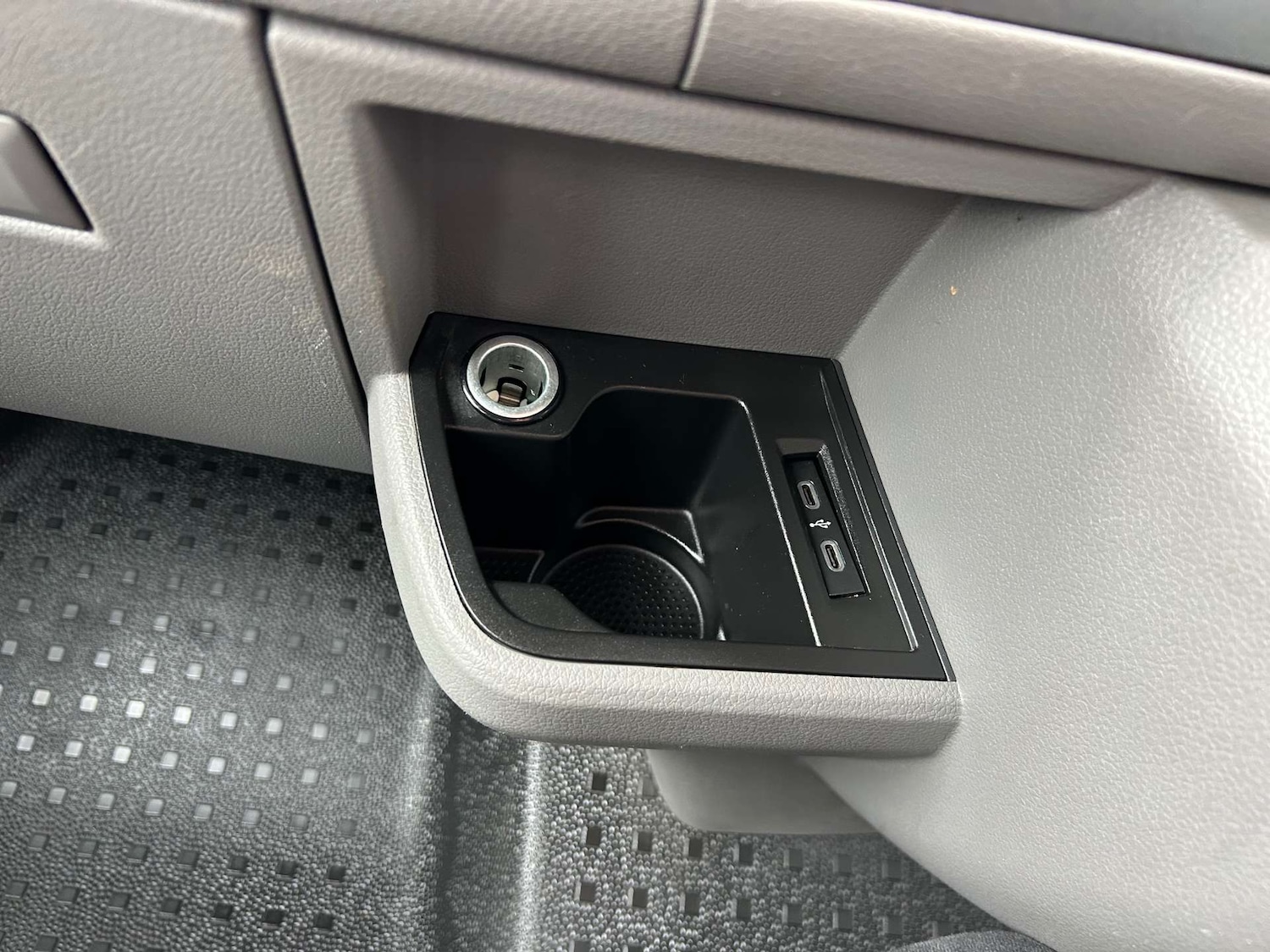 Used Volkswagen Transporter 2020 for sale - 75936115: Photo 58