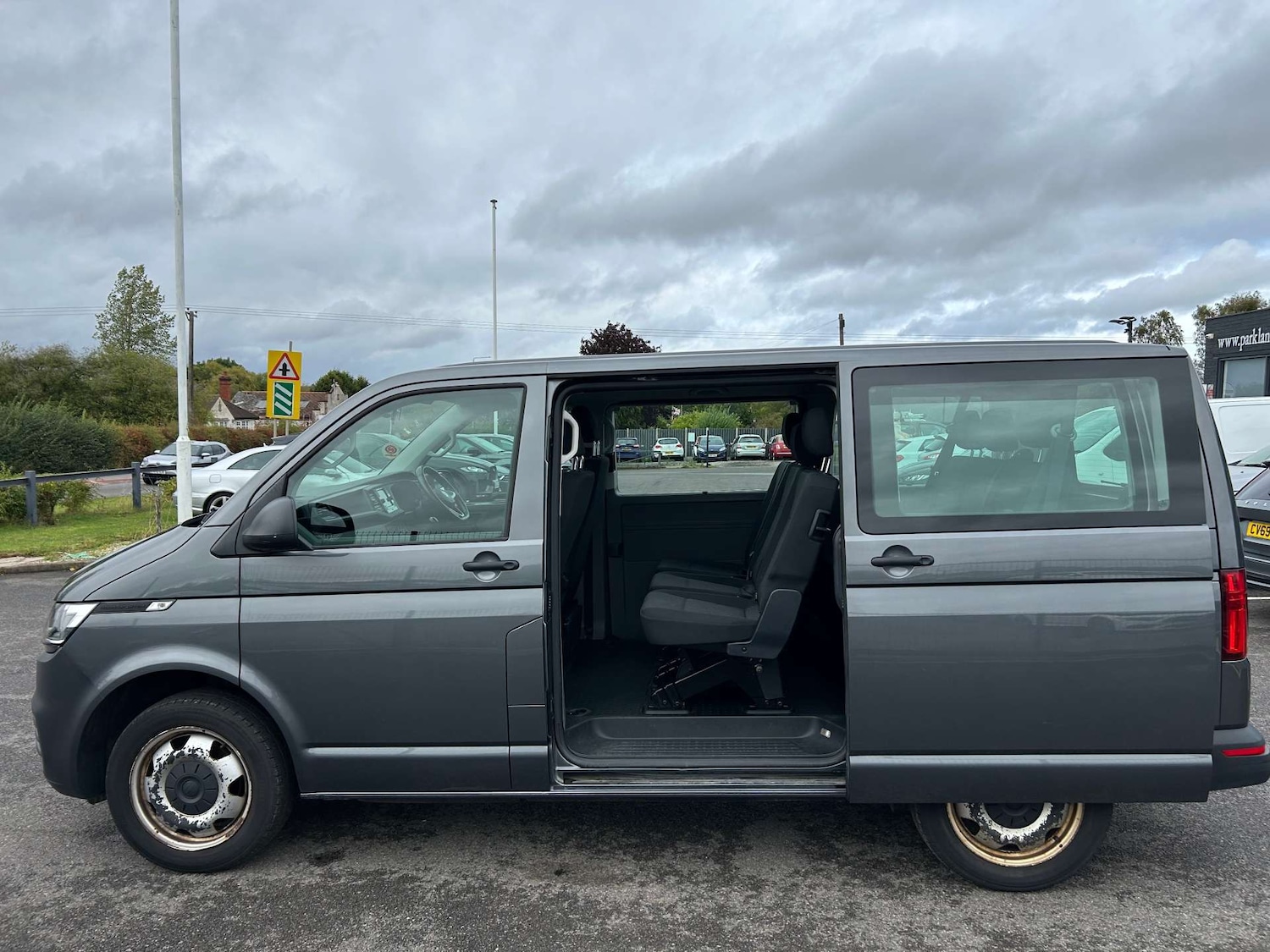 Used Volkswagen Transporter 2020 for sale - 75936115: Photo 6