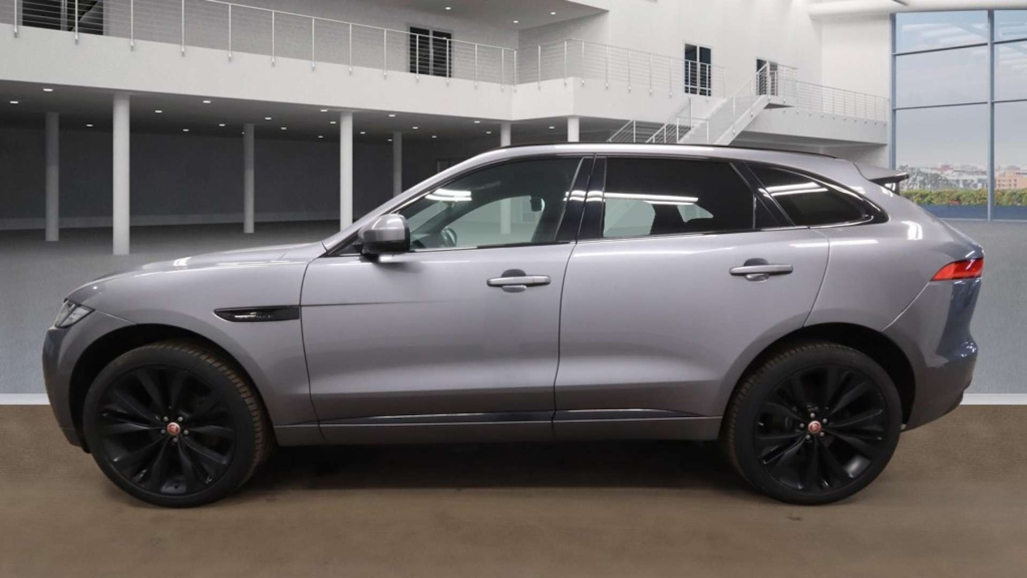 Used Jaguar F-Pace 2020 for sale - 78063287: Photo 7