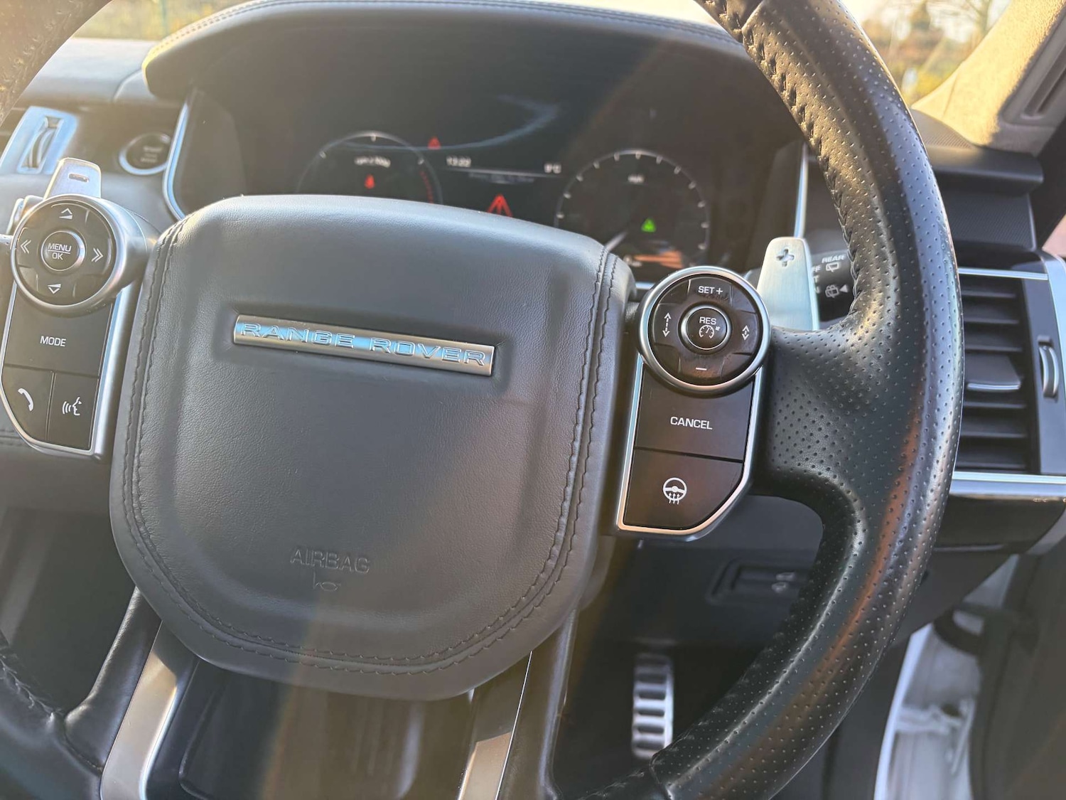 Used Land Rover Range Rover Sport 2015 for sale - 76829968: Photo 51