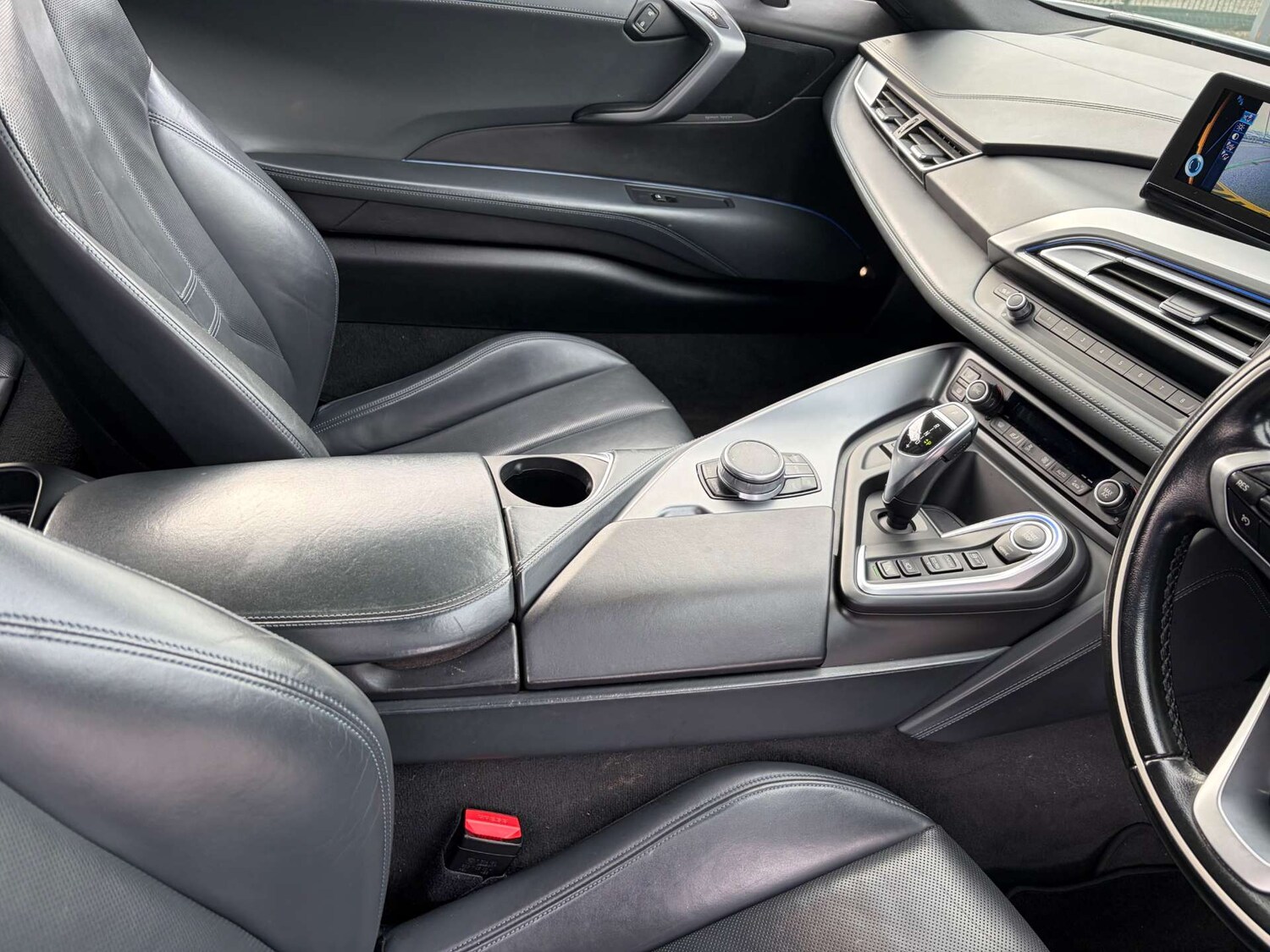 Used BMW i8 2017 for sale - 77845657: Photo 37