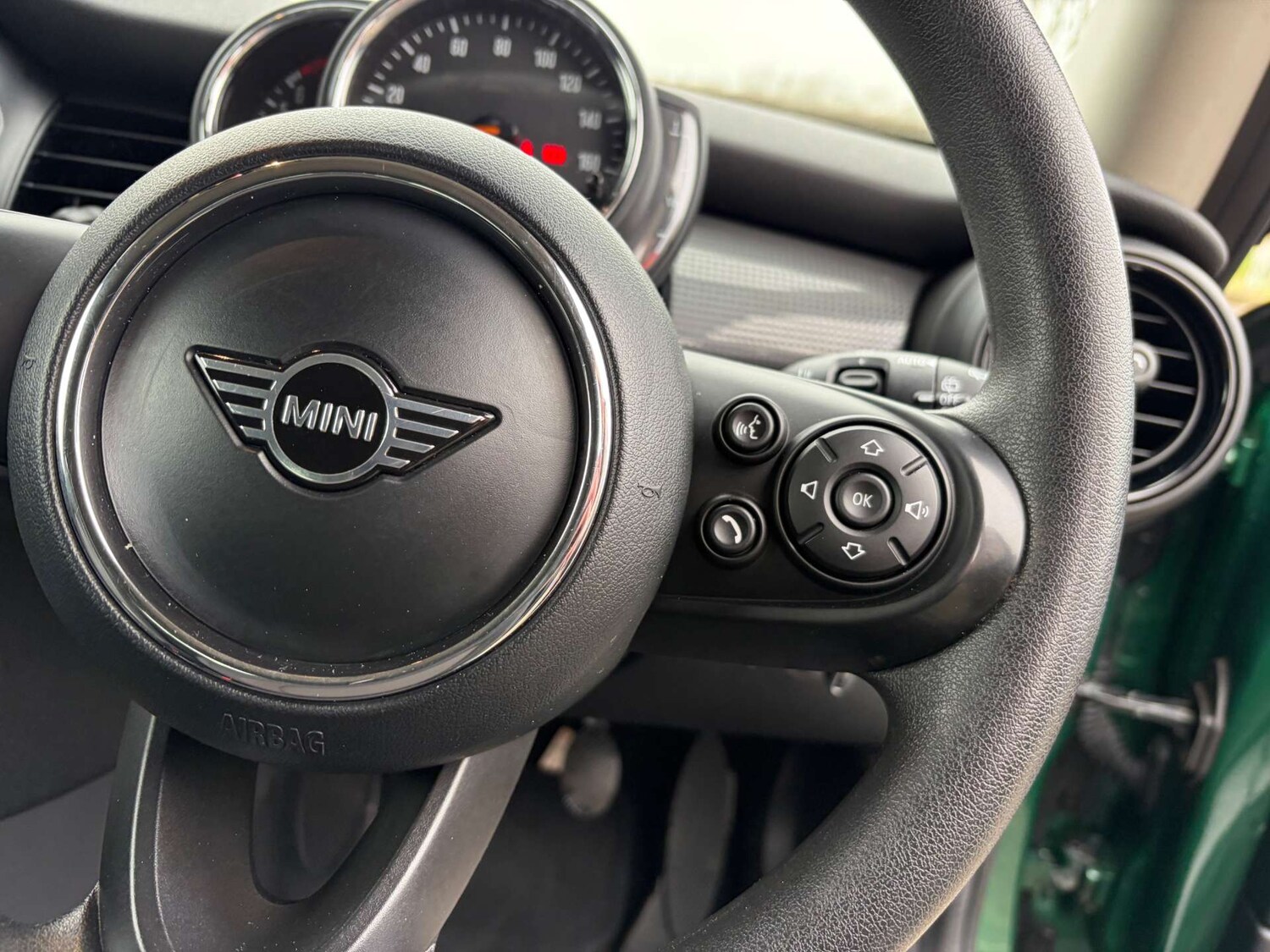 Used MINI Hatch 2019 for sale - 78176742: Photo 32