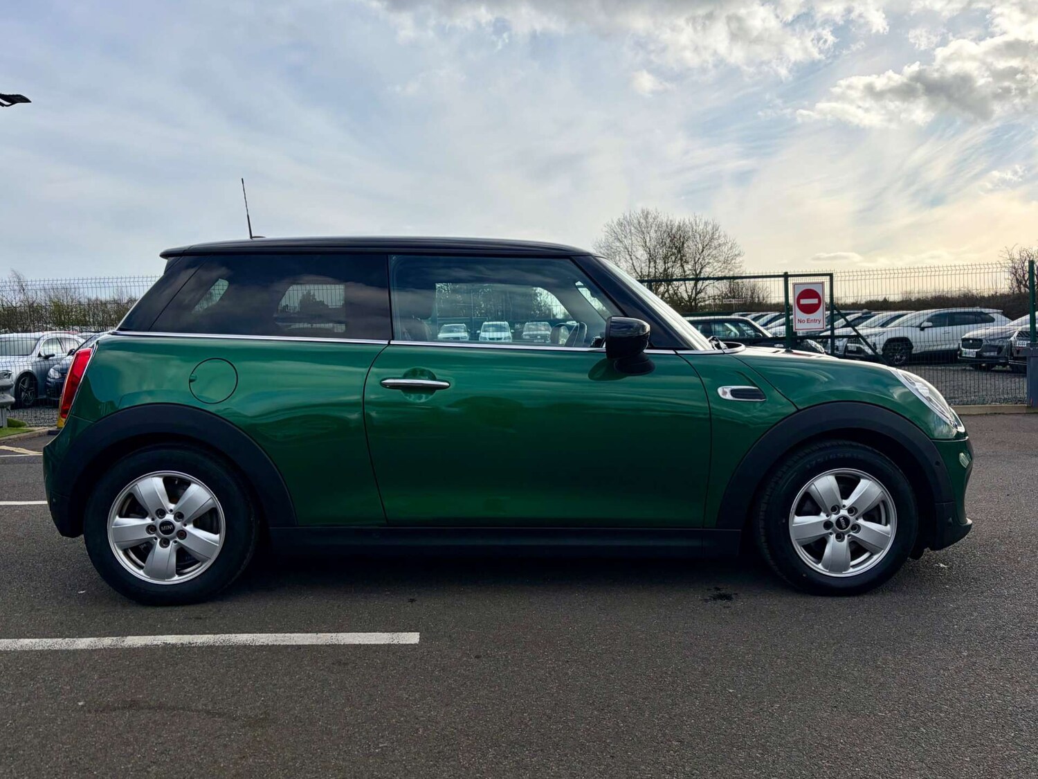 Used MINI Hatch 2019 for sale - 78176742: Photo 9