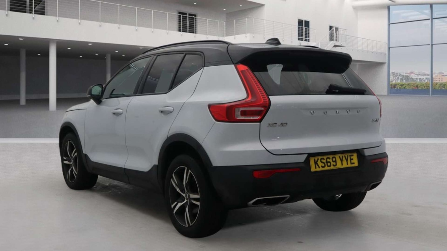 Used Volvo XC40 2020 for sale - 77313763: Photo 4