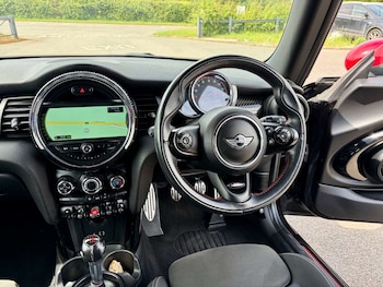Used MINI Hatch 2018 for sale - 78763865: Photo