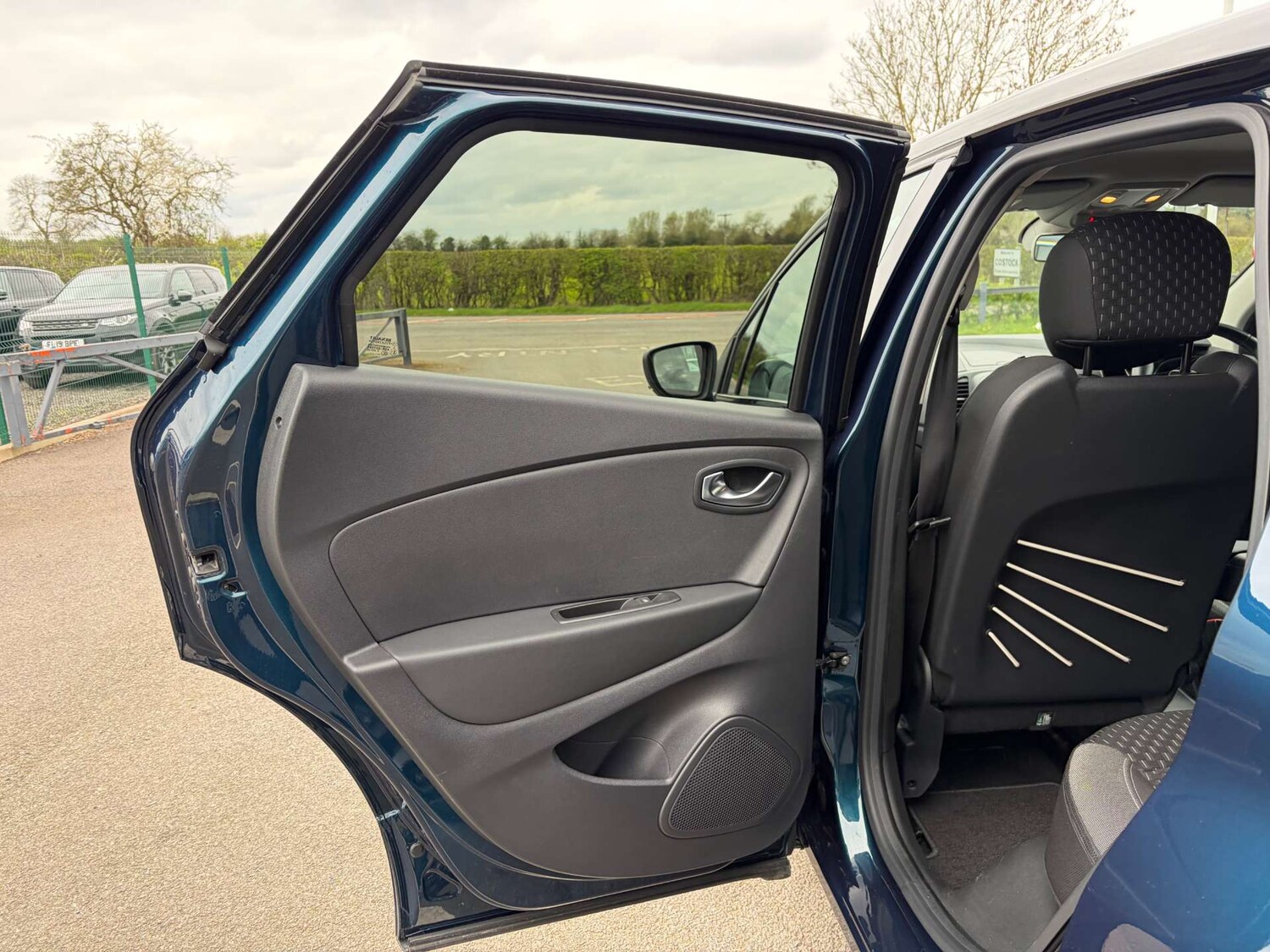 Used Renault Captur 2017 for sale - 78117650: Photo 19