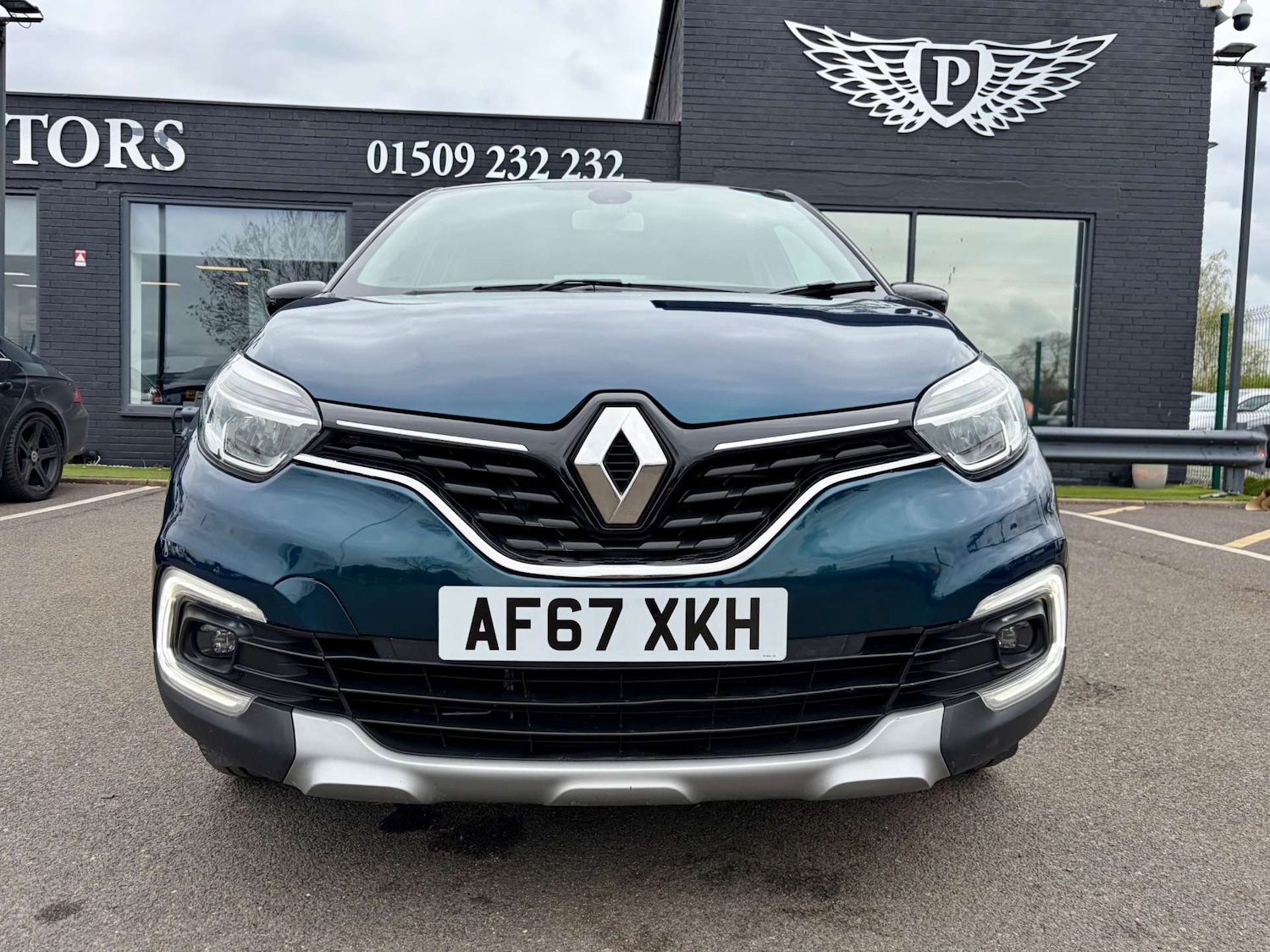 Used Renault Captur 2017 for sale - 78117650: Photo 3