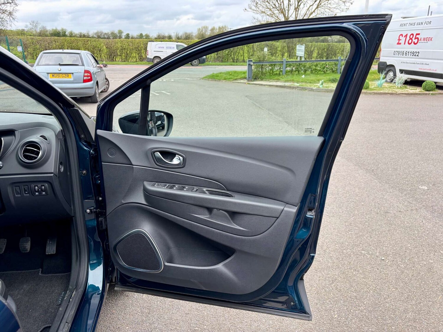 Used Renault Captur 2017 for sale - 78117650: Photo 32