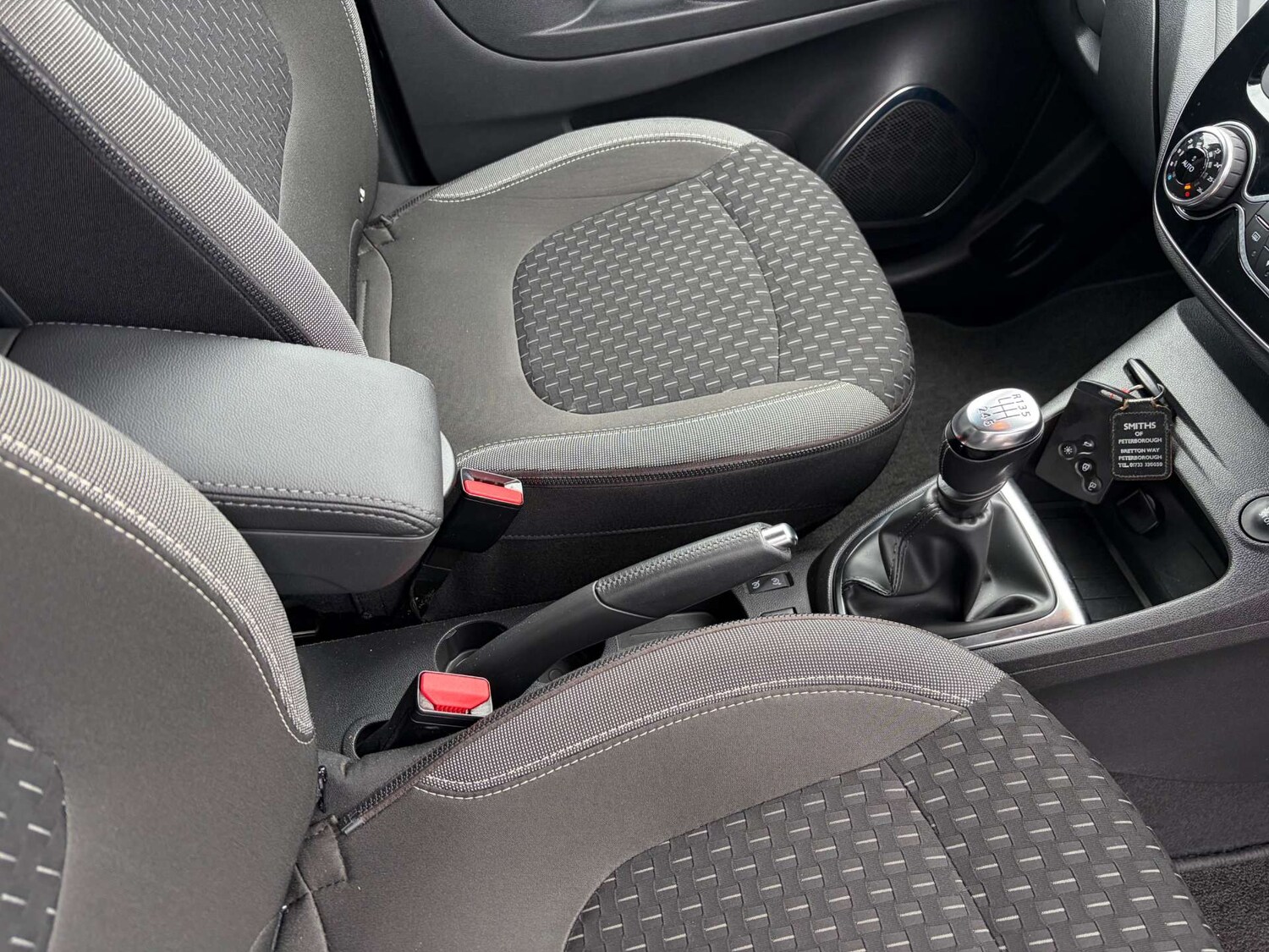 Used Renault Captur 2017 for sale - 78117650: Photo 41