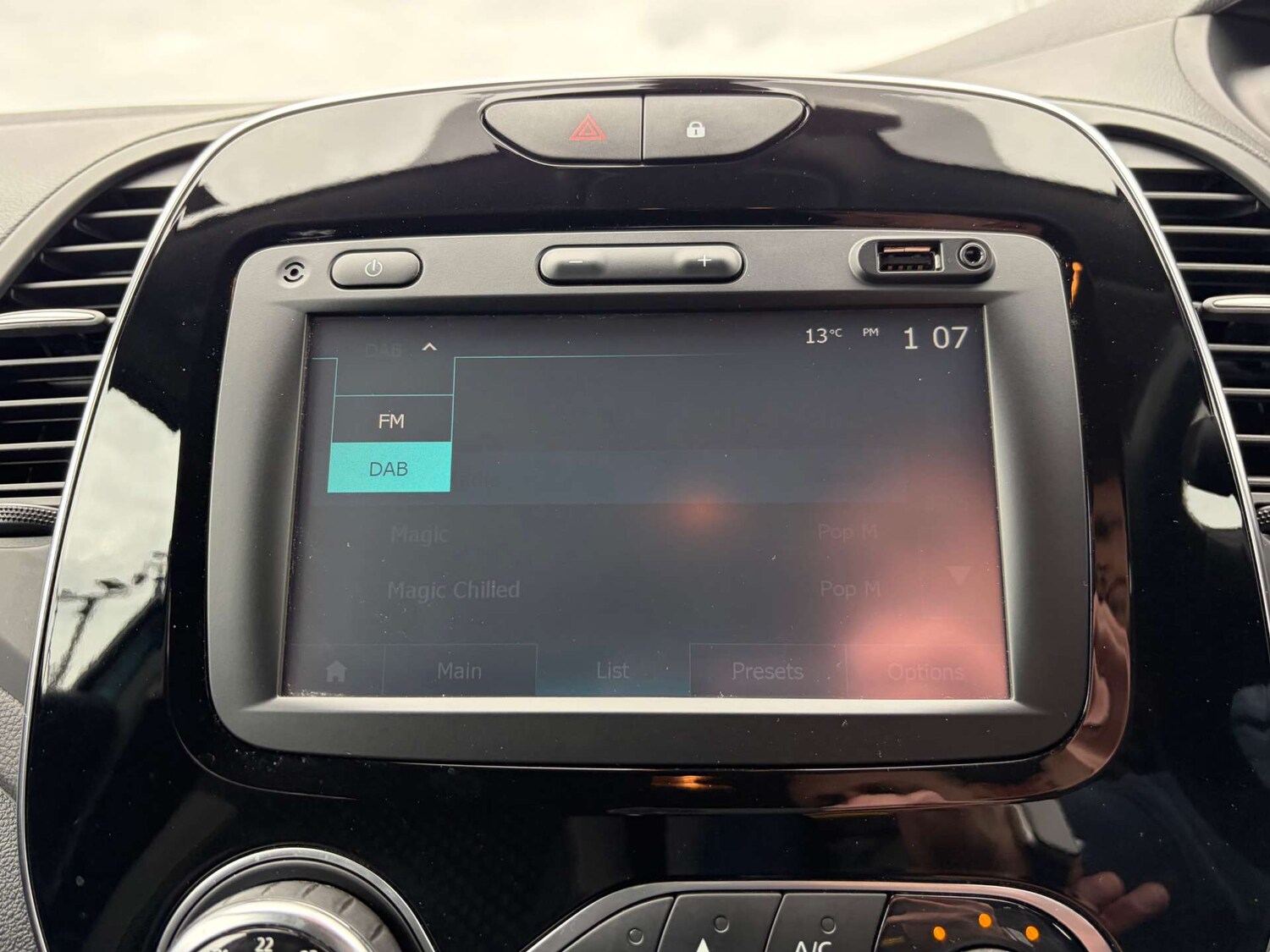 Used Renault Captur 2017 for sale - 78117650: Photo 48