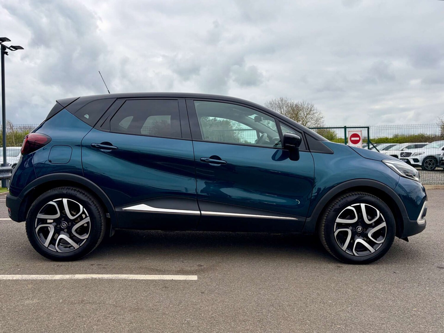 Used Renault Captur 2017 for sale - 78117650: Photo 9