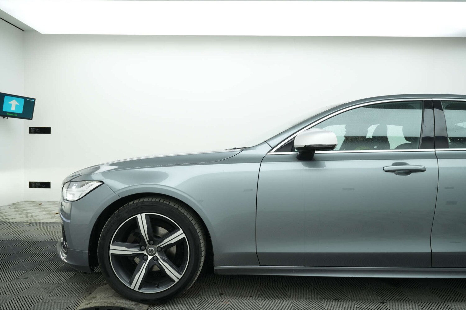 Used Volvo S90 2018 for sale - 78020630: Photo 6