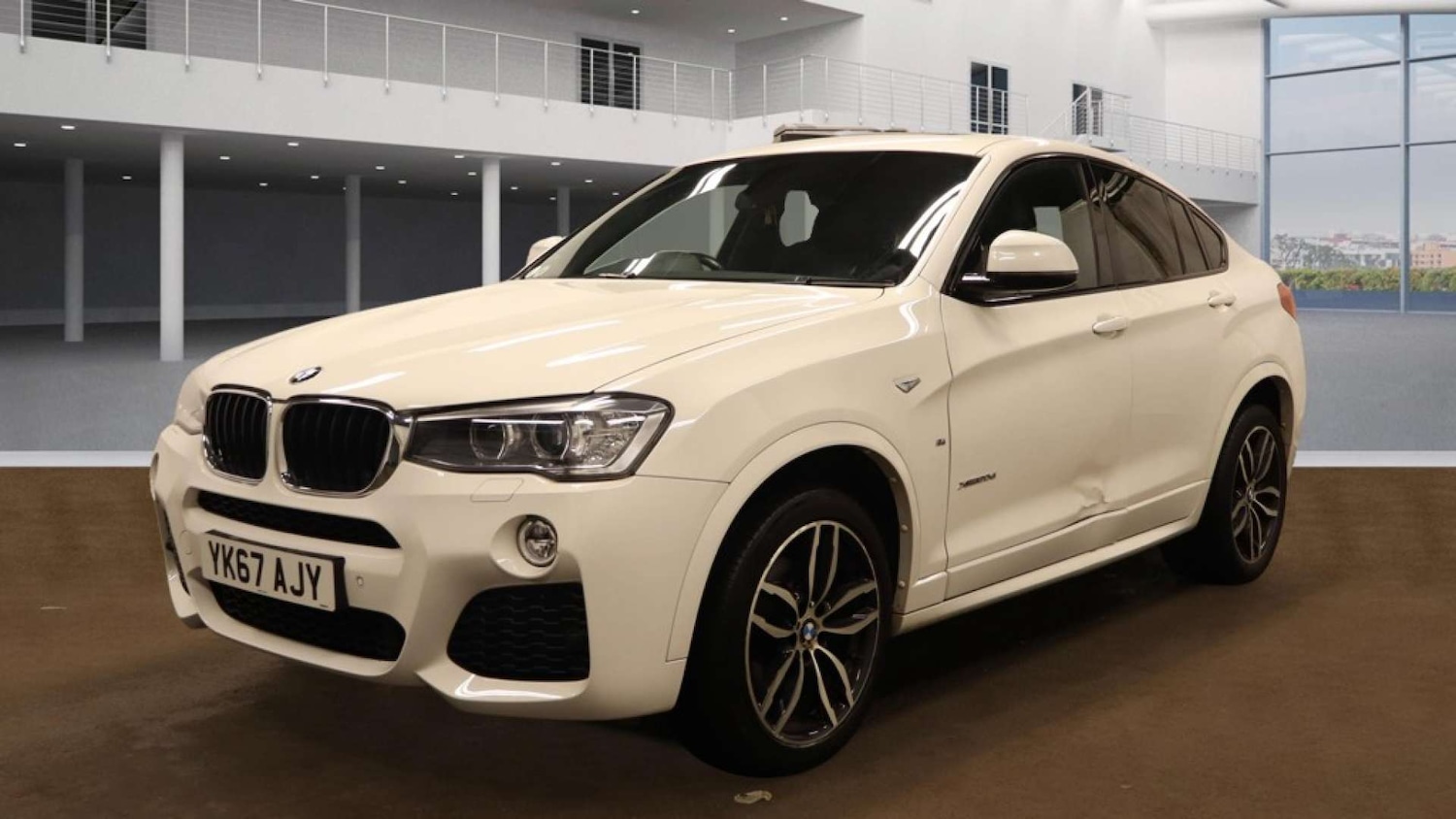 Used BMW X4 2017 for sale - 76602145: Photo 3