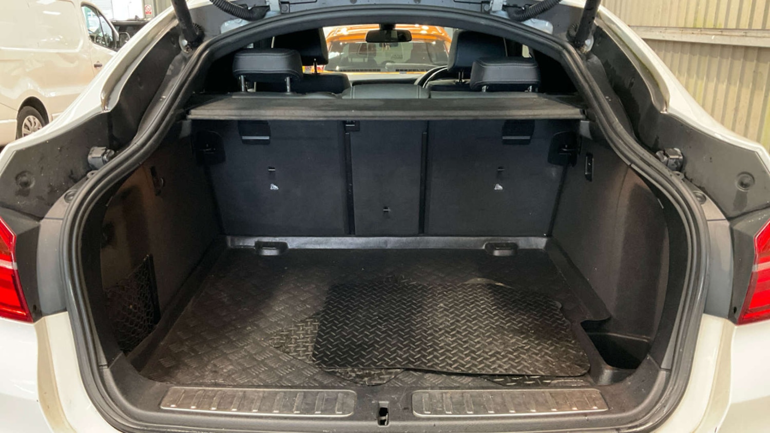 Used BMW X4 2017 for sale - 76602145: Photo 8