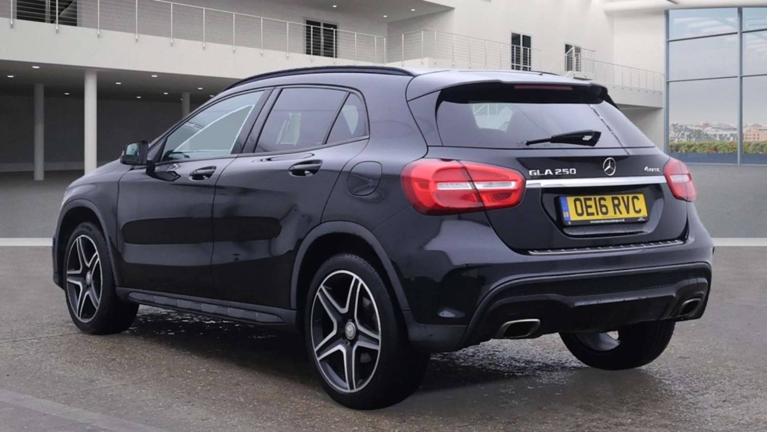 Used Mercedes-Benz GLA 2016 for sale - 76352647: Photo 4
