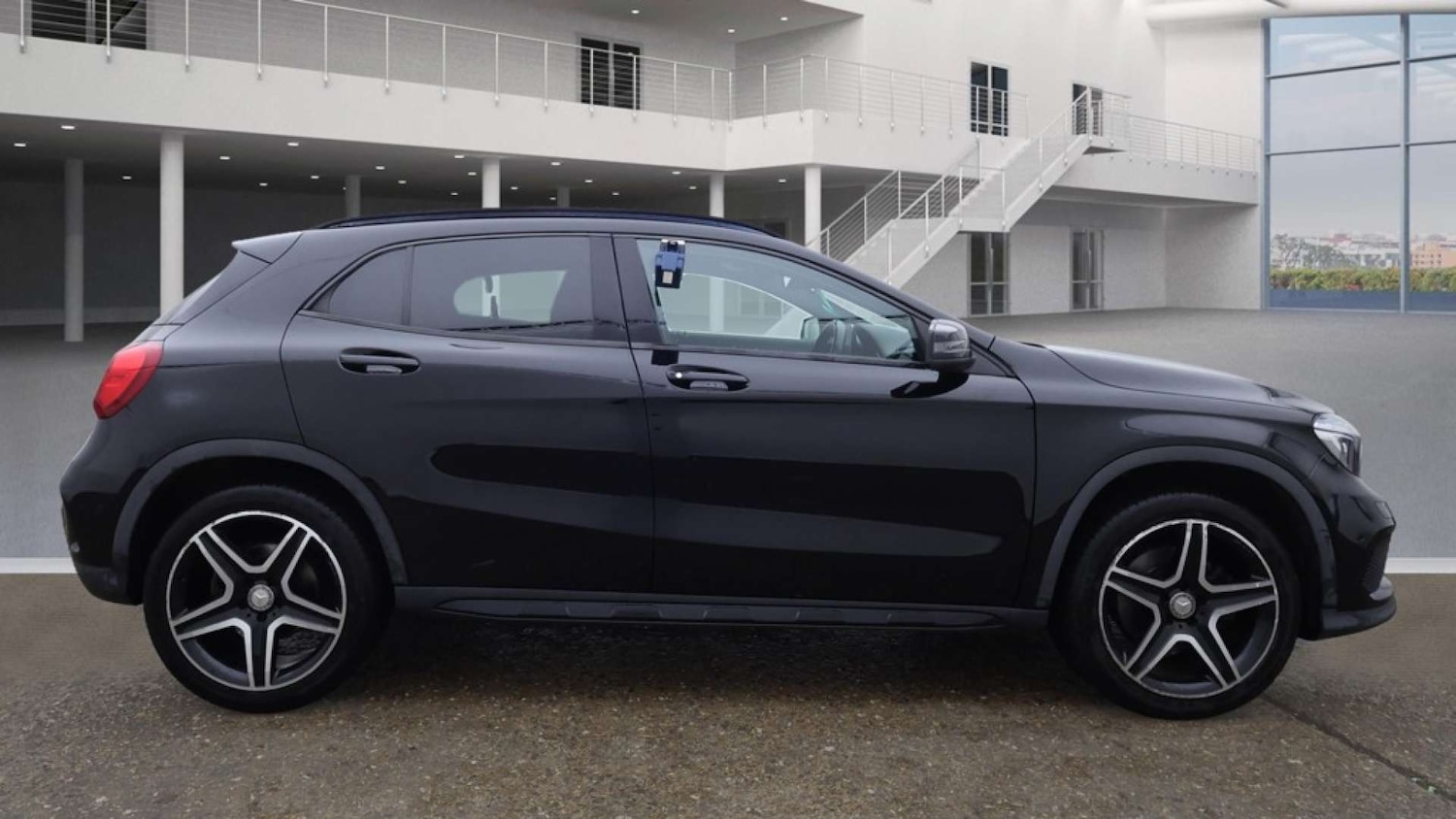 Used Mercedes-Benz GLA 2016 for sale - 76352647: Photo 6