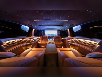 Used Mercedes-Benz V-Class 2024 for sale - 78955813: Photo