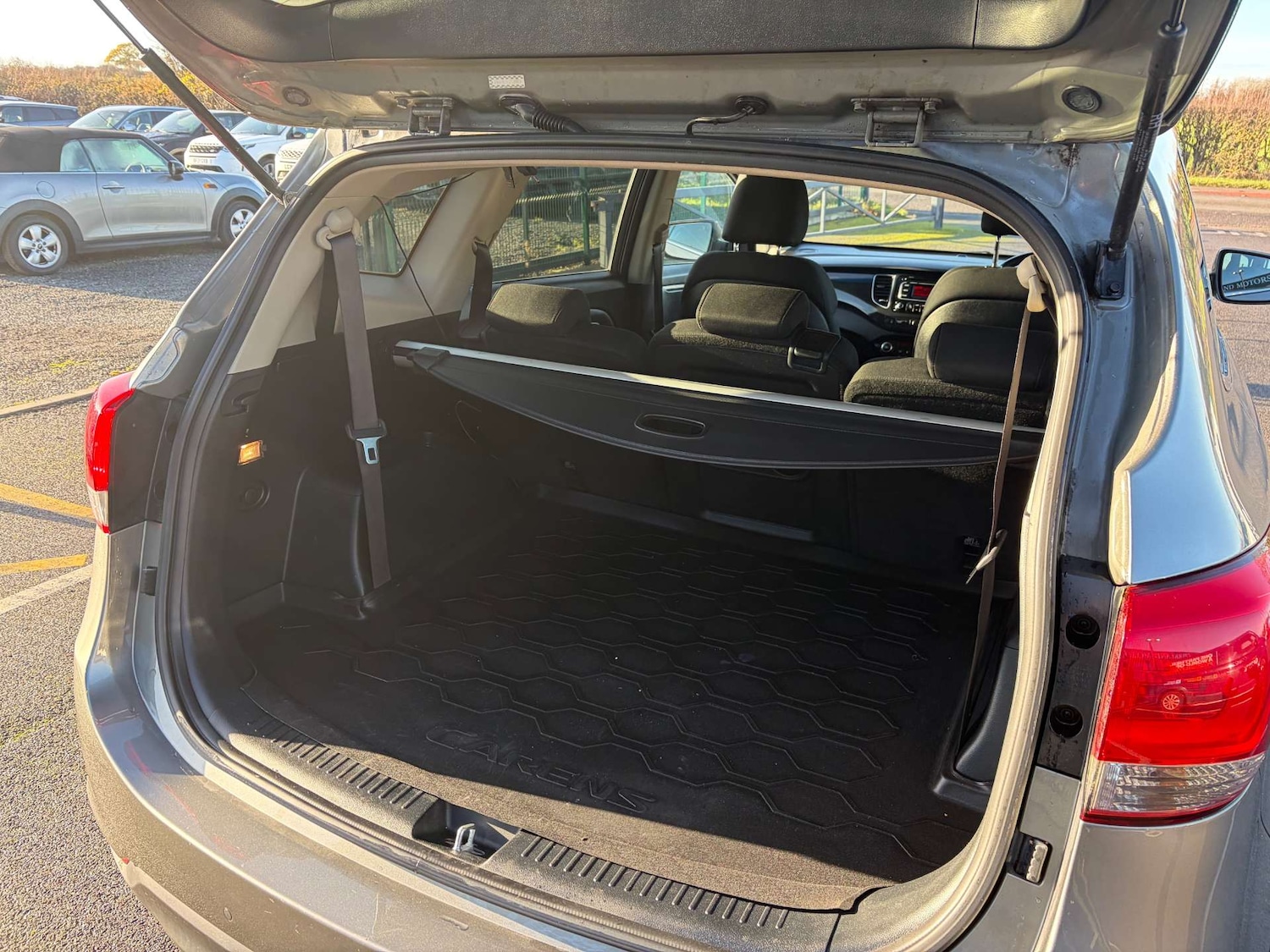 Used Kia Carens 2017 for sale - 76500623: Photo 26