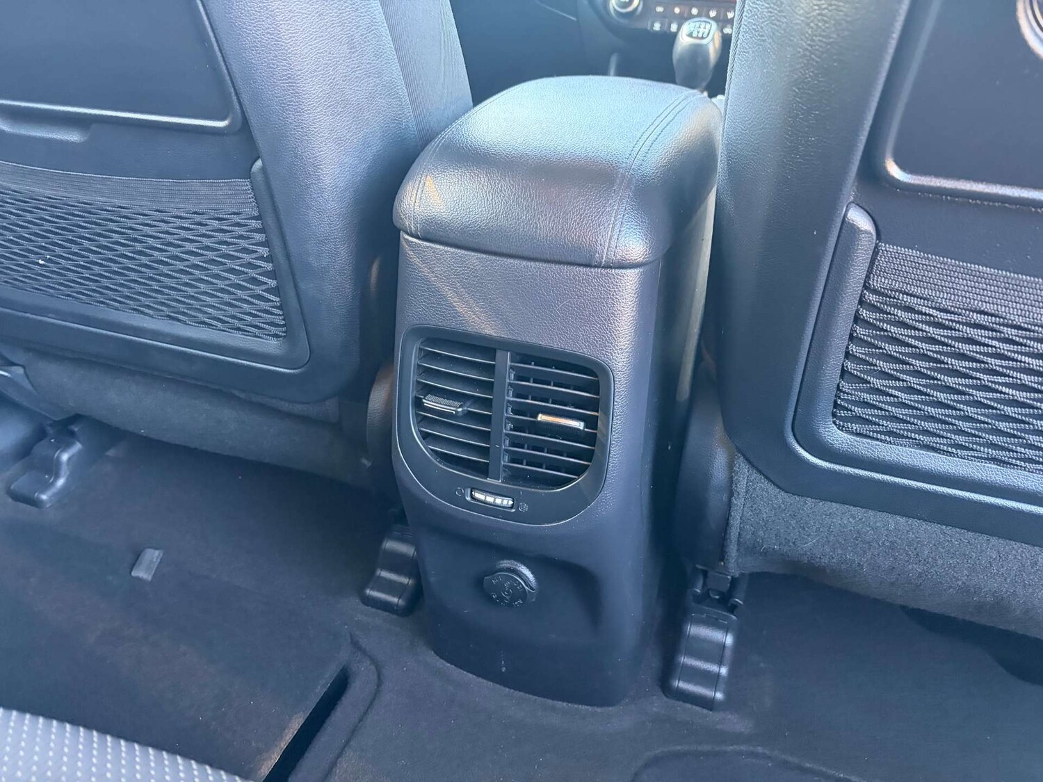 Used Kia Carens 2017 for sale - 76500623: Photo 34