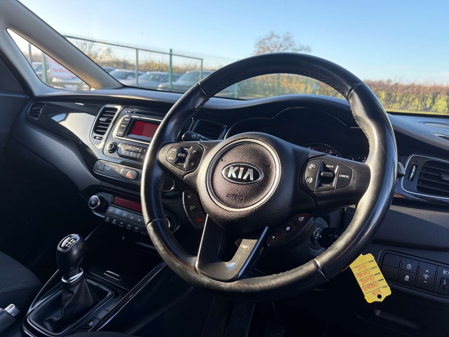 Used Kia Carens 2017 for sale - 76500623: Photo 39