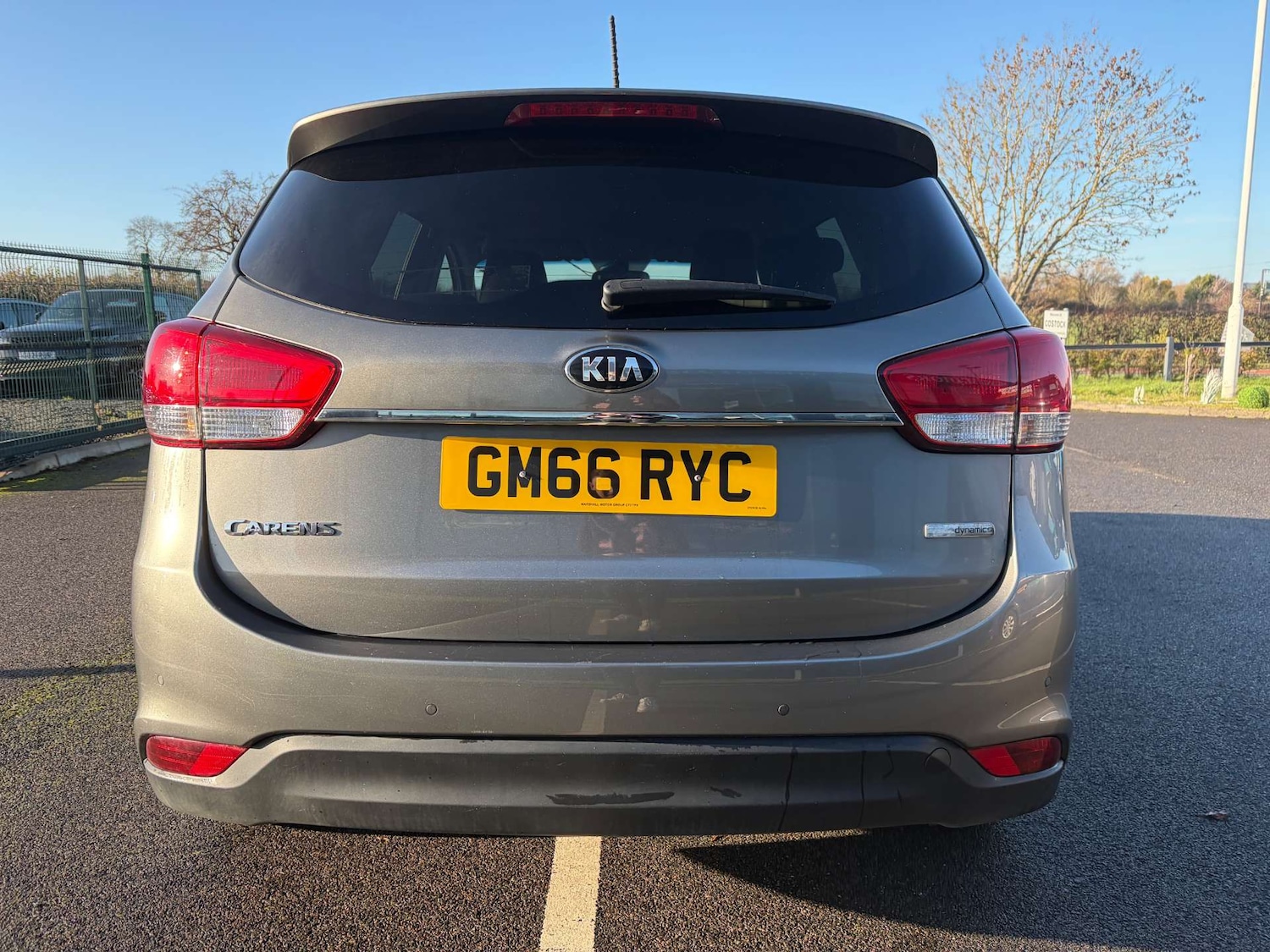 Used Kia Carens 2017 for sale - 76500623: Photo 7