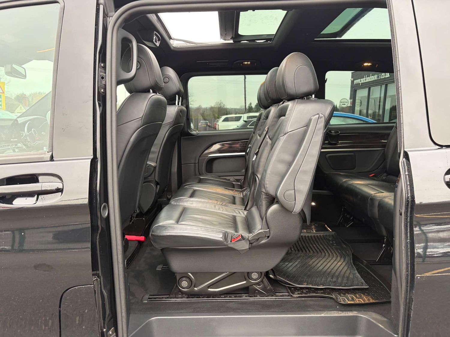 Used Mercedes-Benz V-Class 2021 for sale - 77288597: Photo 22