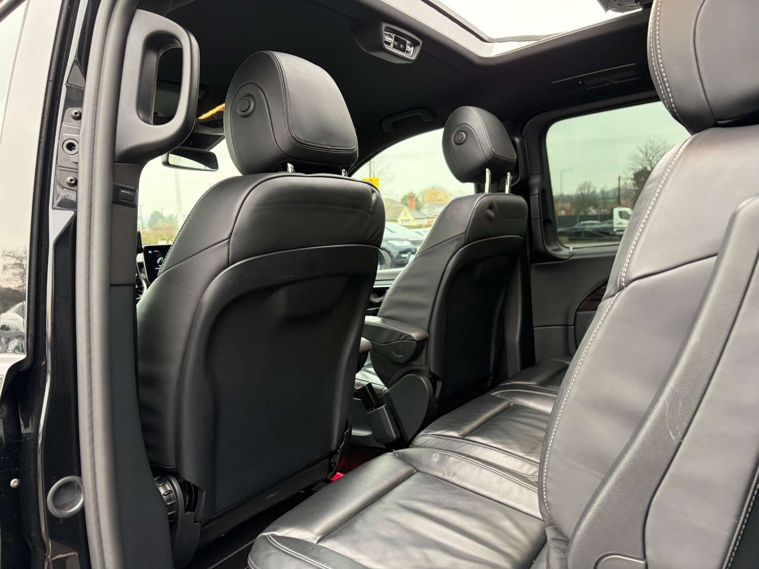 Used Mercedes-Benz V-Class 2021 for sale - 77288597: Photo 23