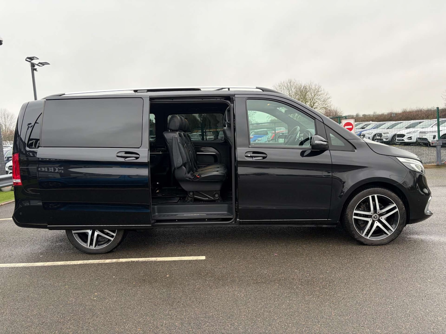 Used Mercedes-Benz V-Class 2021 for sale - 77288597: Photo 34