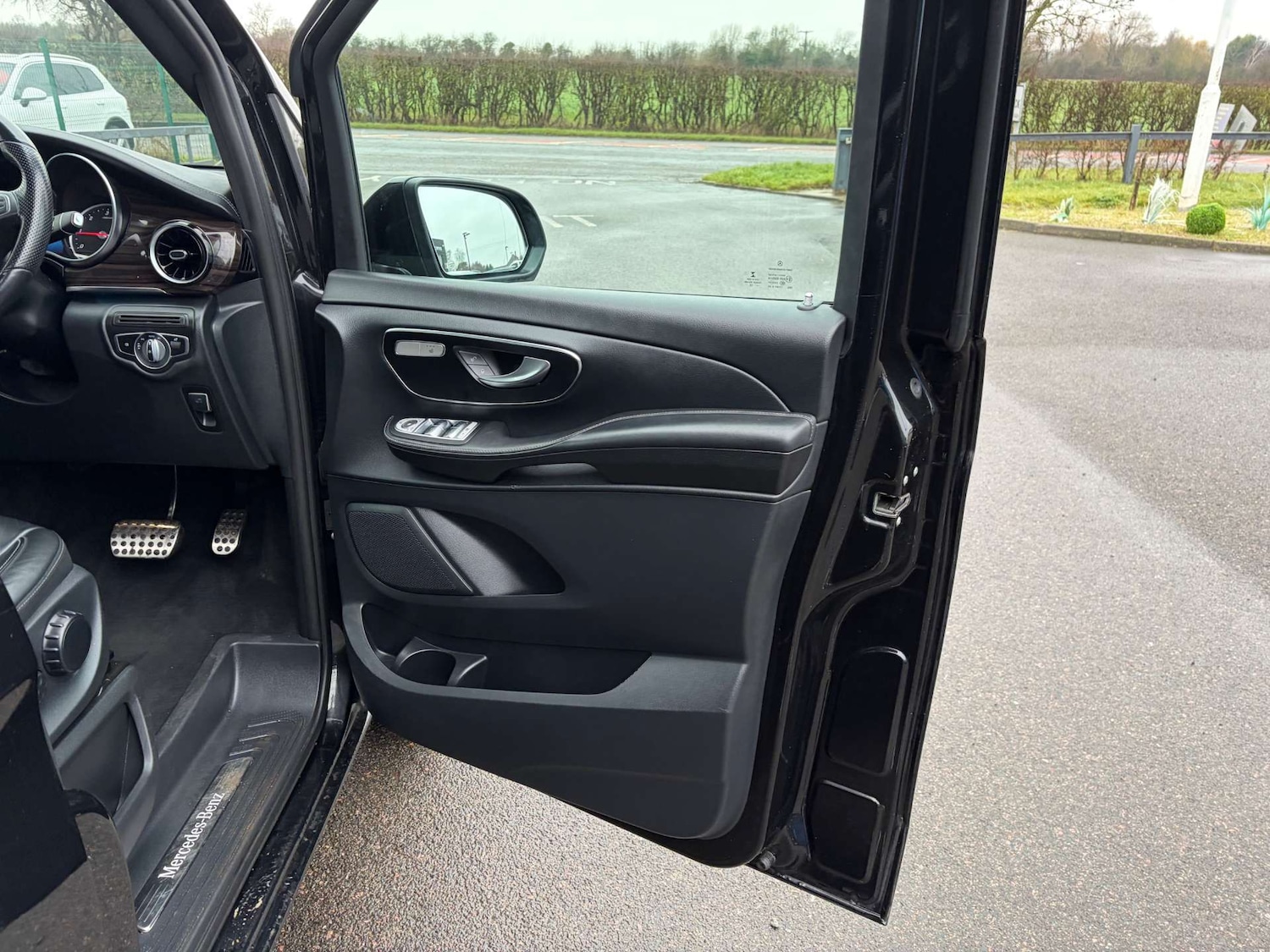 Used Mercedes-Benz V-Class 2021 for sale - 77288597: Photo 42