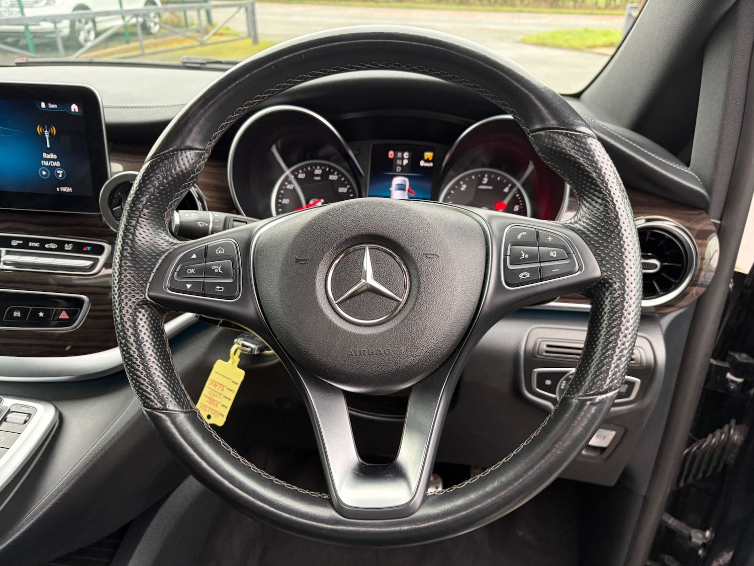 Used Mercedes-Benz V-Class 2021 for sale - 77288597: Photo 49