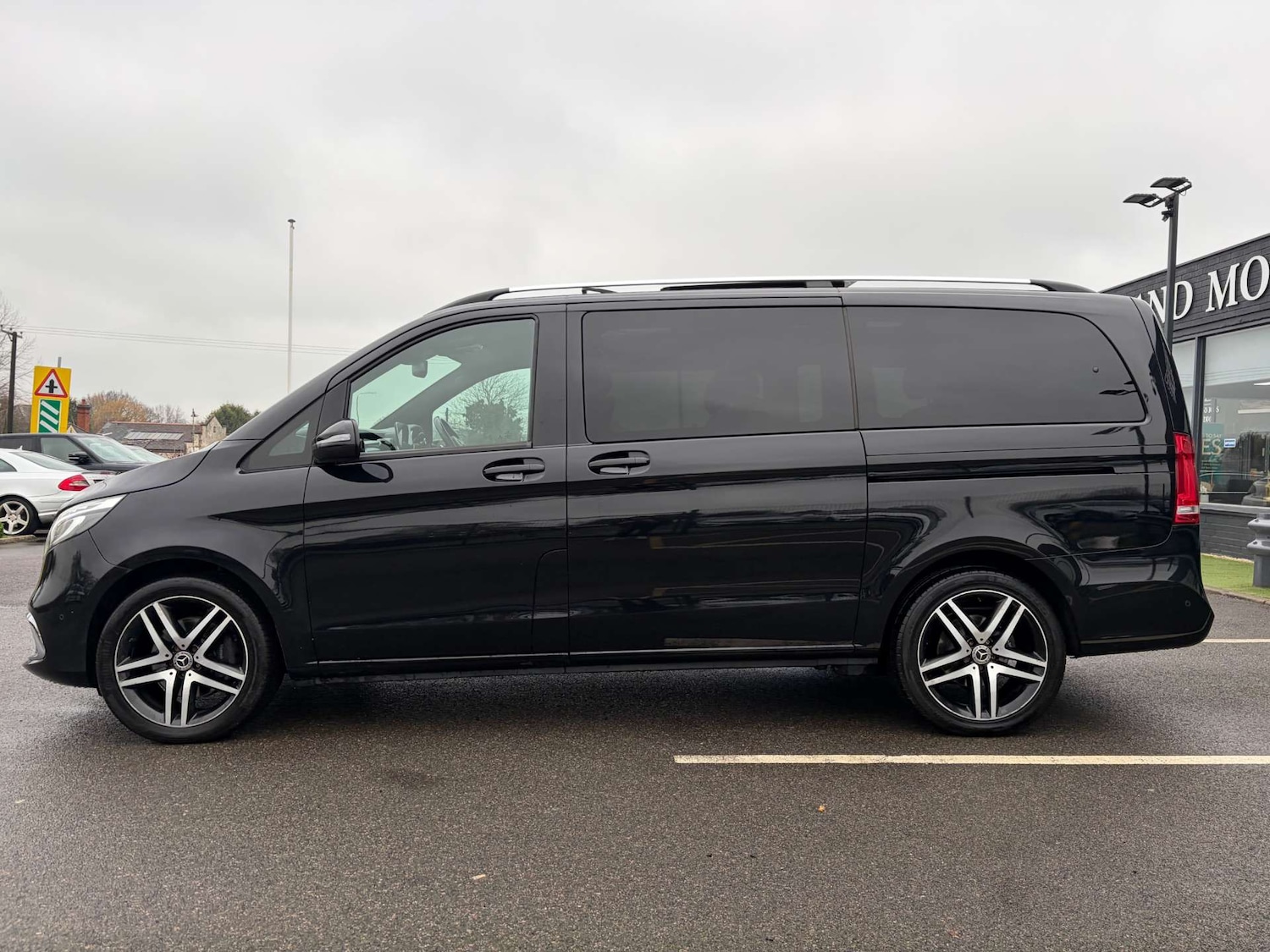 Used Mercedes-Benz V-Class 2021 for sale - 77288597: Photo 5