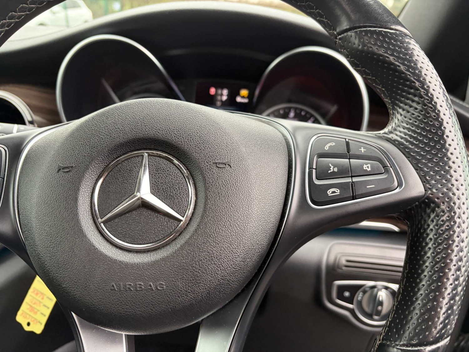 Used Mercedes-Benz V-Class 2021 for sale - 77288597: Photo 51