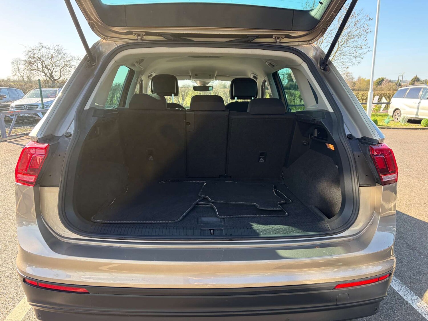 Used Volkswagen Tiguan 2018 for sale - 77471014: Photo 25