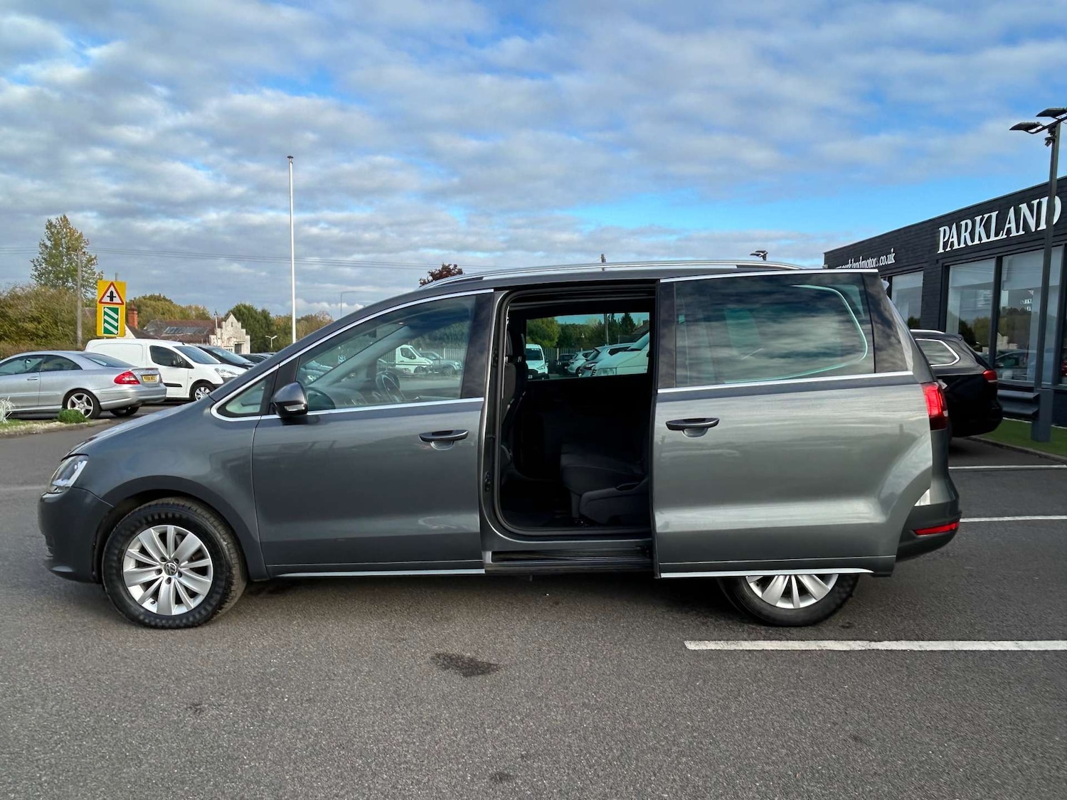 Used Volkswagen Sharan 2018 for sale - 76601731: Photo 17