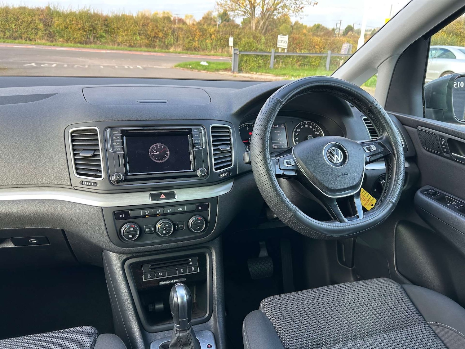 Used Volkswagen Sharan 2018 for sale - 76601731: Photo 2